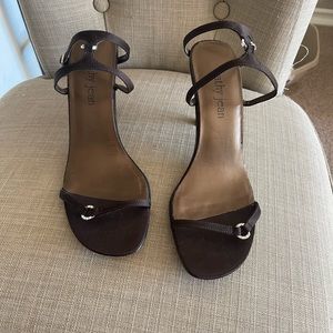 Kathy Jean heels, size 8, brown